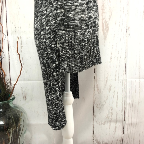 EXPRESS CROSHET SWEATER SIZE L/G - Picture 4 of 8